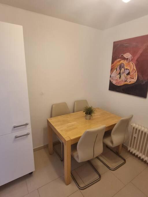 Viktoria'S Wohnung In Kaarst Buitenkant foto
